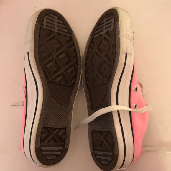 Light pink converse - Picture 5 of 5